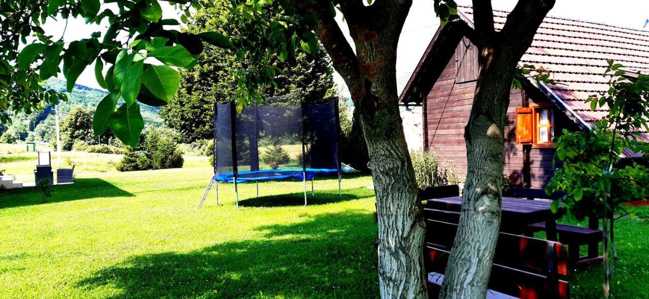 Wooden House Nela Near Plitvice Lakes Smoljanac Exterior foto